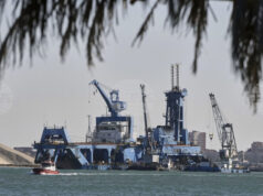 Суецкият канал отбелязва скок в приходите през ноември на фона на споразумението за примирие между Израел и “Хамас”