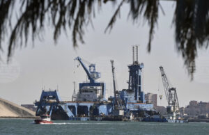 Суецкият канал отбелязва скок в приходите през ноември на фона на споразумението за примирие между Израел и “Хамас”