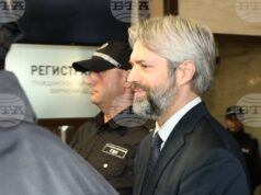 Събират се дарения за паричната гаранция на варненския кмет Благомир Коцев, съобщиха от „Продължаваме промяната“ Събират се дарения за паричната гаранция на варненския кмет Благомир Коцев, съобщиха от „Продължаваме промяната“