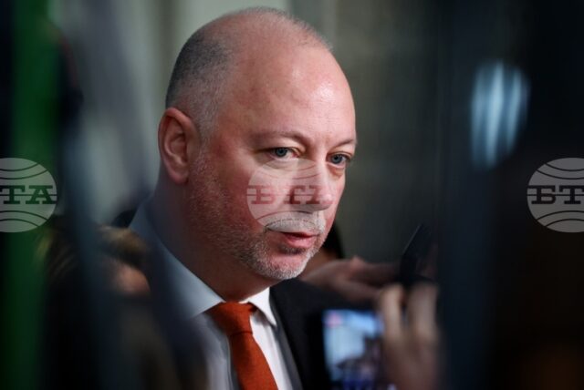 Съдбата на групата „Лукойл“ в България ще е функция на Съдбата на групата „Лукойл“ в България ще е функция на преговорите между САЩ и Русия, каза премиерът Росен Желязков