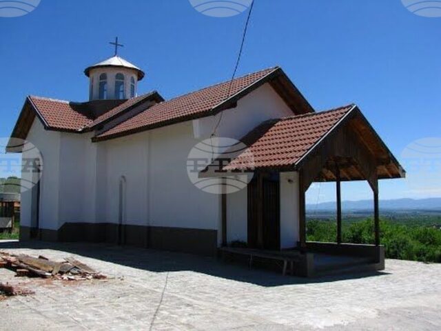 Тайнството свето кръщение ще се извършва безплатно в Кътинския манастир Тайнството свето кръщение ще се извършва безплатно в Кътинския манастир в дните около Рождество Христово за хора, които са в нужда