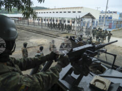 Тридесет и един души загинаха при сблъсъци в еквадорски затвор