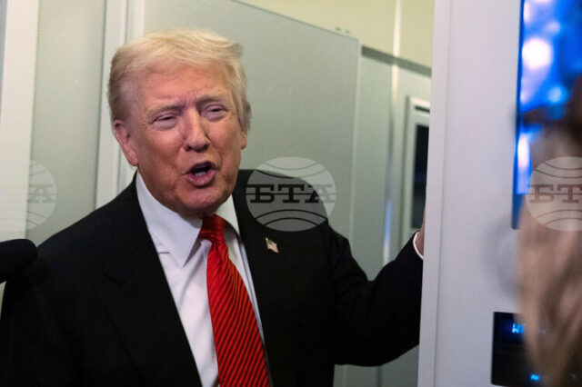 Тръмп каза, че няма да присъства на пледоариите във Върховния съд по въпроса за митата