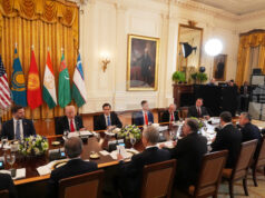 Тръмп се срещна с лидерите на пет централноазиатски държави в Белия дом с цел да засили връзките в областта на критичните редкоземни метали Тръмп се срещна с лидерите на пет централноазиатски държави в Белия дом с цел да засили връзките в областта на критичните редкоземни метали