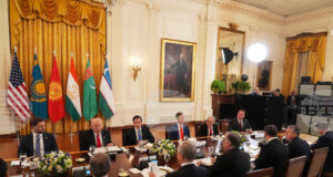 Тръмп се срещна с лидерите на пет централноазиатски държави в Белия дом с цел да засили връзките в областта на критичните редкоземни метали