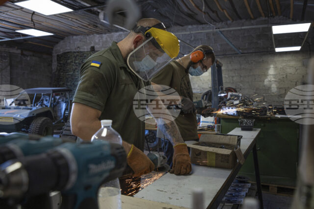 Украйна започна масово производство на дронове прехващачи, за да засили Украйна започна масово производство на дронове прехващачи, за да засили противовъздушната си отбрана