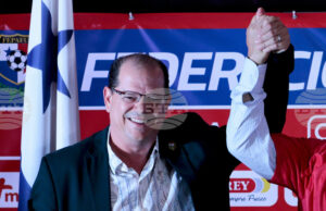 ФИФА отново наказа президента на панамския футбол заради обиден коментар