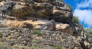 Филм за Крепчанския скален манастир ще бъде излъчен на видеостена в центъра на Опака