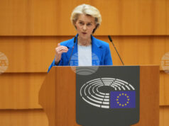 Фон дер Лайен изпрати до членовете на ЕС разяснително писмо относно използването на руски средства за Украйна Фон дер Лайен изпрати до членовете на ЕС разяснително писмо относно използването на руски средства за Украйна