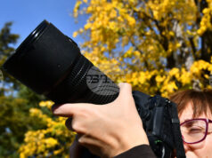 Фотоапарат на покойния папа Франциск бе продаден на търг за 6,5 милиона евро