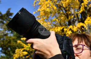 Фотоапарат на покойния папа Франциск бе продаден на търг за 6,5 милиона евро Фотоапарат на покойния папа Франциск бе продаден на търг за 6,5 милиона евро