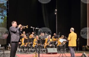 Фънк и нео-соул от Финландия, класически суинг, джаз и импровизации, изпълнени от Биг Бенд Русе, предложи вторият ден на Jazz Fest Ruse Фънк и нео-соул от Финландия, класически суинг, джаз и импровизации, изпълнени от Биг Бенд Русе, предложи вторият ден на Jazz Fest Ruse