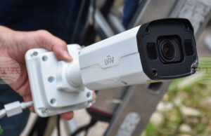 Хазяин в Италия инсталирал камери в 15 апартамента, които е пуснал под наем Хазяин в Италия инсталирал камери в 15 апартамента, които е пуснал под наем