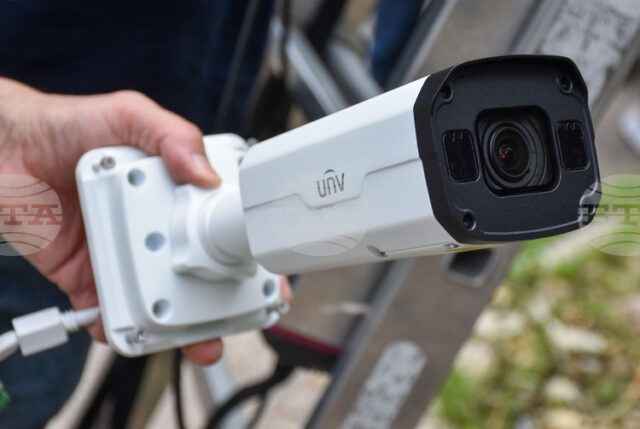 Хазяин в Италия инсталирал камери в 15 апартамента, които е Хазяин в Италия инсталирал камери в 15 апартамента, които е пуснал под наем