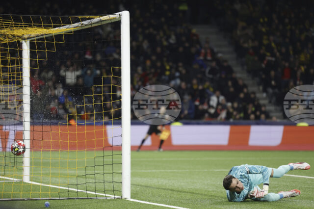 Цървена звезда победи Лил в мач от Лига Европа Цървена звезда победи Лил в мач от Лига Европа