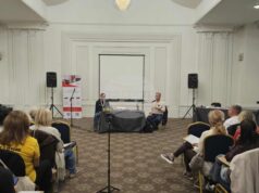 Четвърта среща семинар на ръководителите на български фолклорни състави от чужбина
Доц. Георги Гаров представи пред ръководители на български състави от чужбина лекция за Пиринската фолклорна област Четвърта среща семинар на ръководителите на български фолклорни състави от чужбина
Доц. Георги Гаров представи пред ръководители на български състави от чужбина лекция за Пиринската фолклорна област