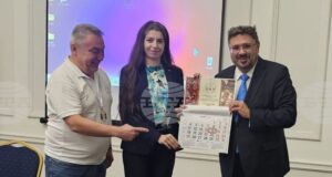 Четвърта среща семинар на ръководителите на български фолклорни състави от чужбина
                                                                                                Домакинът на единадесетия събор "На мегдана на другата България" отправи покана към Кирил Вълчев и БТА за официално медийно партньорство