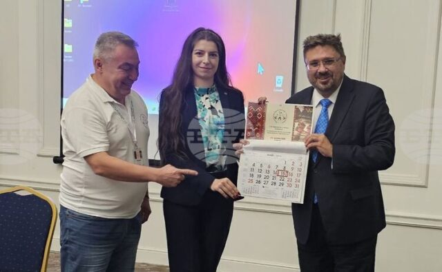 Четвърта среща семинар на ръководителите на български фолклорни състави от Четвърта среща семинар на ръководителите на български фолклорни състави от чужбина
Домакинът на единадесетия събор "На мегдана на другата България" отправи покана към Кирил Вълчев и БТА за официално медийно партньорство