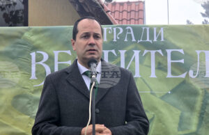 Четири награди "Вестител" връчи кметът на Враца Калин Каменов по повод 148 години от освобождението на града