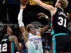 Шампионът Оклахома Сити постигна десета победа, Ню Йорк Никс излезе начело в Атлантическата дивизия на НБА