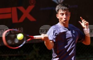 Шейнгезихт, Борисов и Маздрашки отпаднаха във втория кръг на сингъл на турнир по тенис в Испания Шейнгезихт, Борисов и Маздрашки отпаднаха във втория кръг на сингъл на турнир по тенис в Испания