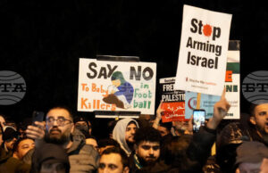 Шестима души бяха арестувани близо до футболния стадион "Вила Парк" в Бирмингам