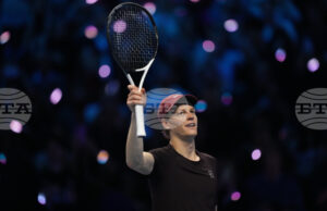 Яник Синер ще играе за титлата на Финалния турнир на АТП в Торино Яник Синер ще играе за титлата на Финалния турнир на АТП в Торино