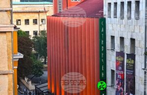 „Брадатата графиня“ по Нийл Саймън гастролира за първи път в Сатирата