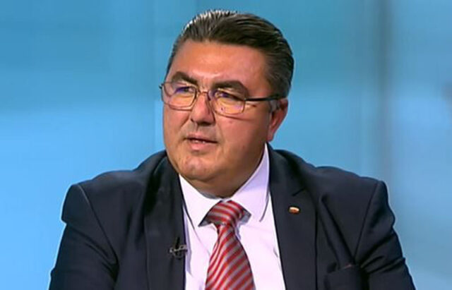 „Истинските автентични наши последователи са с нас“: Задава ли се Танер Али