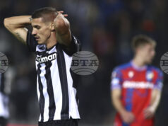 Кирил Десподов игра силно за ПАОК, но пропусна дузпа при равенство срещу Арис (Солун) за Купата на Гърция