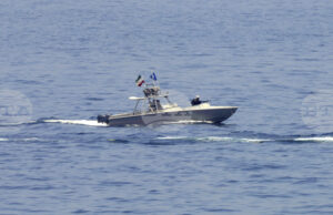 Иран съобщи, че чуждестранен танкер, превозващ контрабандно гориво, е бил задържан в Персийския залив