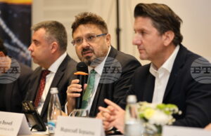 "БГ ТУРИЗЪМ - ЗИМА 2025/2026"
                                                                                                Посланията от България през новия зимен сезон са въвеждането на еврото, сигурна ваканция и природните условия, каза Кирил Вълчев на форум на БТА в Пампорово