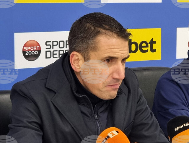 "Изключително съм доволен от това, което показаха моите футболисти", каза "Изключително съм доволен от това, което показаха моите футболисти", каза треньорът на Левски Хулио Веласкес