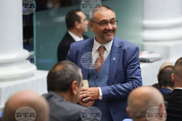 Андрей Чорбанов напуска парламентарната група на „Има такъв народ“ Андрей Чорбанов