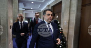 Асен Василев