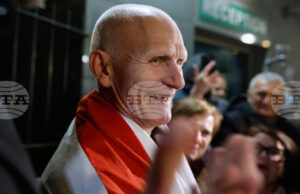 Беларуският дисидент Алес Беляцки заяви след освобождаването си, че продължава борбата Беларуският дисидент Алес Беляцки заяви след освобождаването си, че продължава борбата