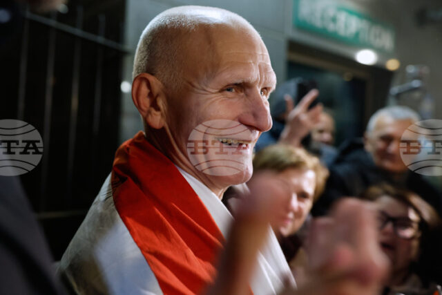 Беларуският дисидент Алес Беляцки заяви след освобождаването си, че продължава Беларуският дисидент Алес Беляцки заяви след освобождаването си, че продължава борбата