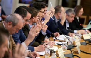 Бюджетната комисия одобри промените в Закона за ДДС и прие бюджета на ДОО Депутатите от парламентарната Комисия по бюджет и финанси избраха състава на Подкомисията за контрол на публичните средства