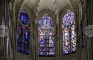 В Париж са представени спорни проекти за нови витражи на катедралата „Нотр Дам“