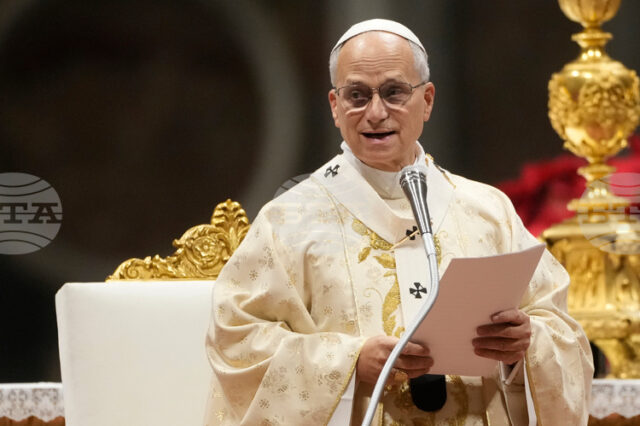 В първата си коледна проповед папа Лъв Четиринадесети осъди условията, в които живеят палестинците в Газа