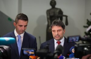 Версията на МВР за случая в столичното 138 училище: Над 20 камери в тоалетните, записите отивали в телефона на директора Версията на МВР за случая в столичното 138 училище: Над 20 камери в тоалетните, записите отивали в телефона на директора