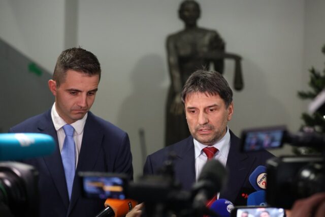 Версията на МВР за случая в столичното 138 училище: Над 20 камери в тоалетните, записите отивали в телефона на директора