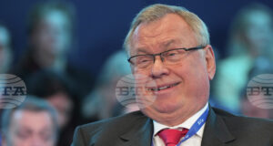 Високопоставен руски банкер заяви, че ЕС е изправен пред десетилетия съдебни спорове, ако изземе замразените активи на Русия