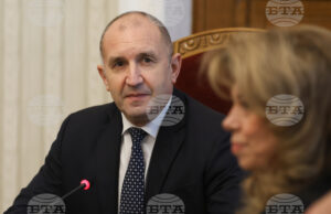 Втори кръг консултации при президента: Наред са „Възраждане“ и „ДПС – Ново начало“ Румен Радев