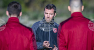 Втородивизионният Фратрия (Варна) се раздели с директора на школата Васил Петров