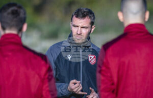 Втородивизионният Фратрия (Варна) се раздели с директора на школата Васил Петров