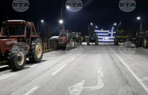 Може да има затруднения при преминаването на товарни камиони на граничните пункты с Гърция поради стачни действия в страната.