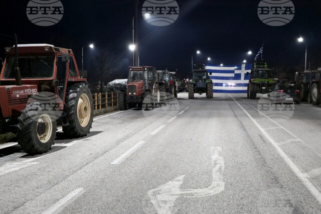 Може да има затруднения при преминаването на товарни камиони на граничните пункты с Гърция поради стачни действия в страната.