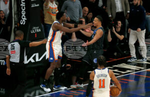 Гардът на Орландо Дезмънд Бейн е глобен от НБА с 35 хиляди долара за замерване на опонент с топката Гардът на Орландо Дезмънд Бейн е глобен от НБА с 35 хиляди долара за замерване на опонент с топката