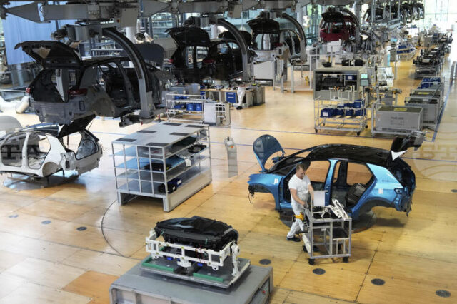 Германската икономика на кръстопът: Планът Мерц и перспективите за възстановяване Икономиката на Германия се е свила повече от прогнозираното през второто тримесечие, съобщи "Дестатис"